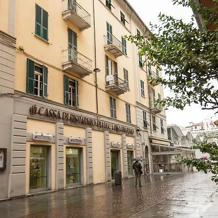 Apartament Downtown Srl - Cavour Cinque Terre