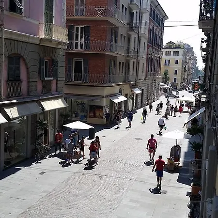 Apartament Downtown Srl - Cavour Cinque Terre