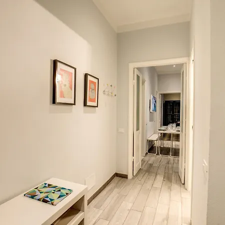 Apartment Downtown Srl - Cavour Cinque Terre La Spezia