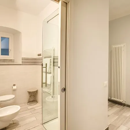 Downtown Srl - Cavour Cinque Terre